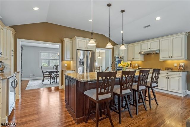 18 Dean Ave, Butler Boro, NJ 07405