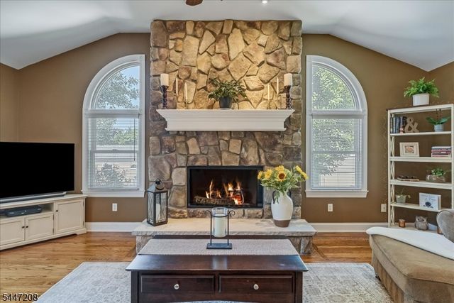 18 Dean Ave, Butler Boro, NJ 07405