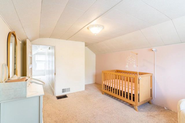 1037 S ROOSEVELT STREET, Green Bay, WI 54301