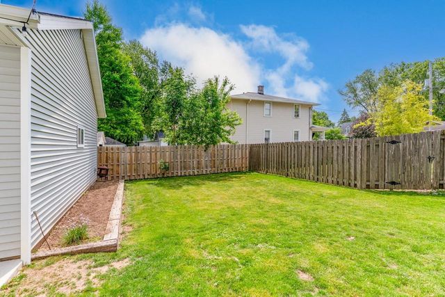 1037 S ROOSEVELT STREET, Green Bay, WI 54301
