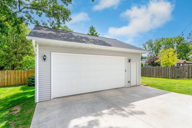 1037 S ROOSEVELT STREET, Green Bay, WI 54301