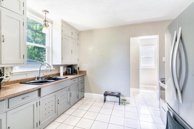 1037 S ROOSEVELT STREET, Green Bay, WI 54301