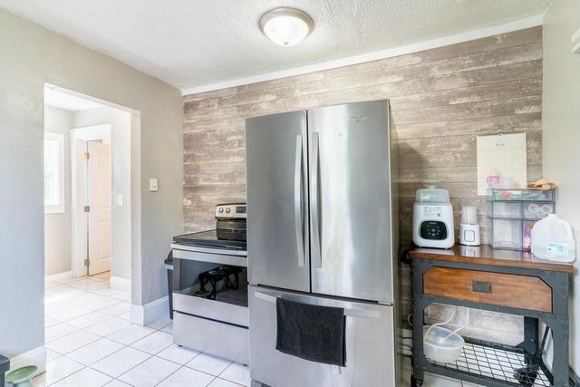 1037 S ROOSEVELT STREET, Green Bay, WI 54301