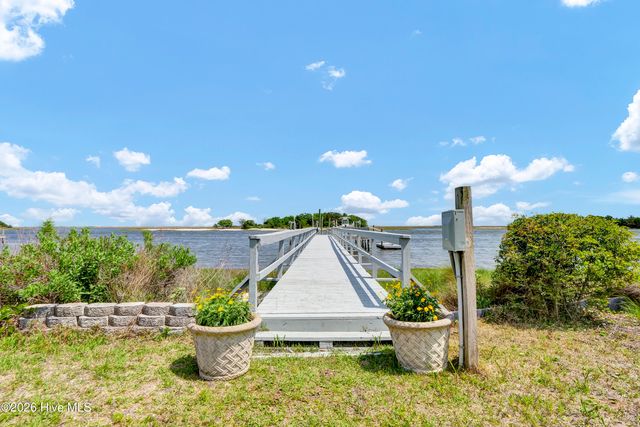 5624 Captains Lane, Wilmington, NC 28409