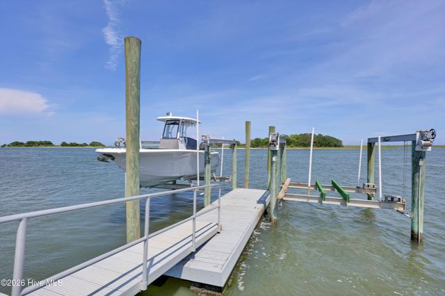 5624 Captains Lane, Wilmington, NC 28409
