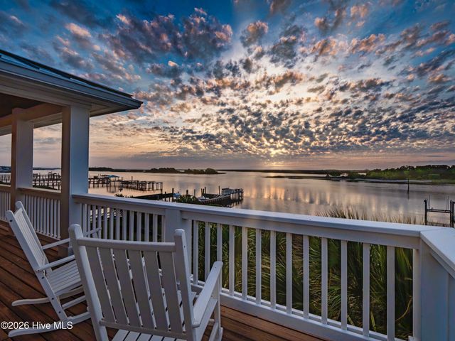 5624 Captains Lane, Wilmington, NC 28409