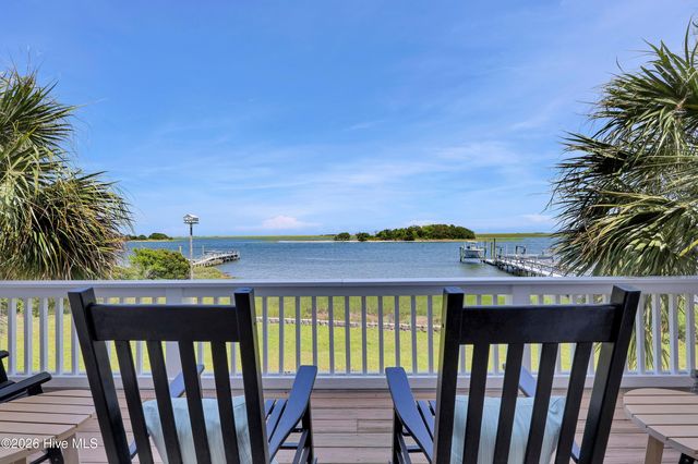 5624 Captains Lane, Wilmington, NC 28409
