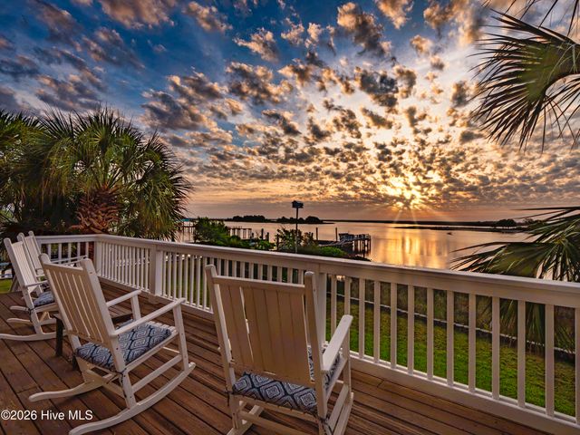 5624 Captains Lane, Wilmington, NC 28409
