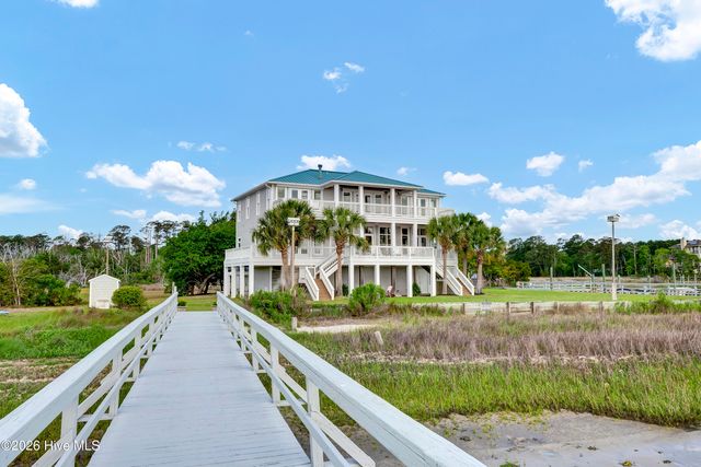 5624 Captains Lane, Wilmington, NC 28409