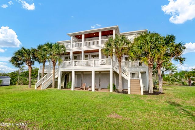 5624 Captains Lane, Wilmington, NC 28409