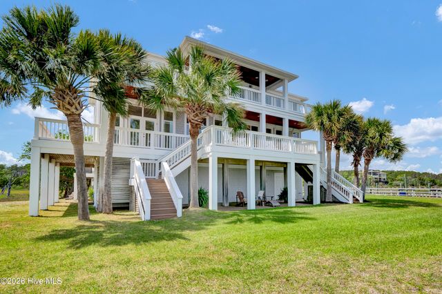 5624 Captains Lane, Wilmington, NC 28409