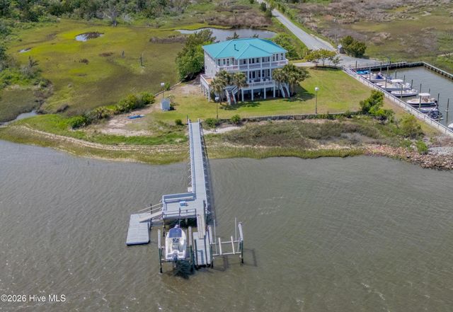 5624 Captains Lane, Wilmington, NC 28409
