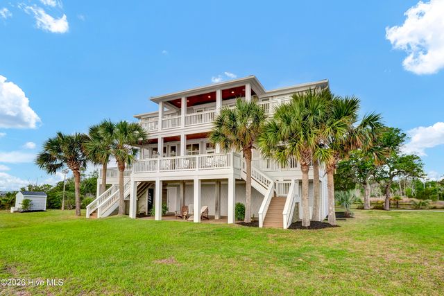 5624 Captains Lane, Wilmington, NC 28409