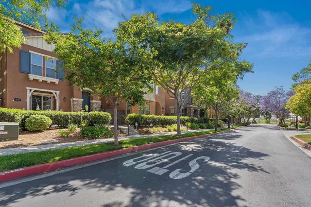 1831 Scarlet PL, Chula Vista, CA 91913