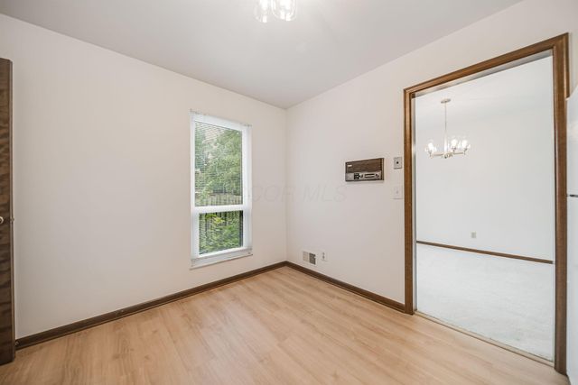 4231 Chaucer Lane, Columbus, OH 43220