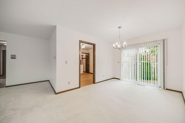 4231 Chaucer Lane, Columbus, OH 43220