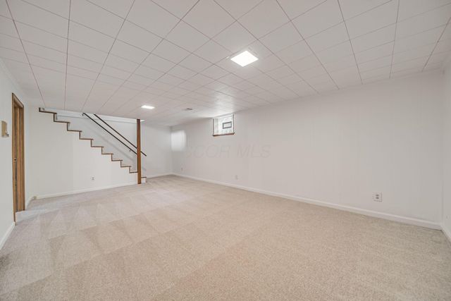 4231 Chaucer Lane, Columbus, OH 43220