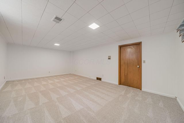 4231 Chaucer Lane, Columbus, OH 43220