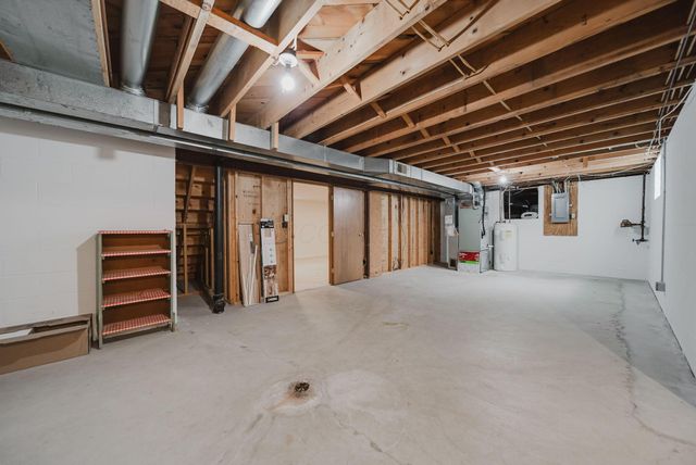 4231 Chaucer Lane, Columbus, OH 43220