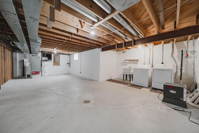 4231 Chaucer Lane, Columbus, OH 43220