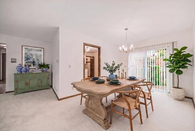 4231 Chaucer Lane, Columbus, OH 43220