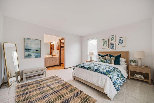 4231 Chaucer Lane, Columbus, OH 43220