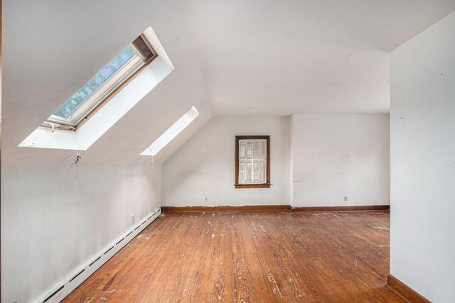 482 Grove Avenue, Valparaiso, IN 46385