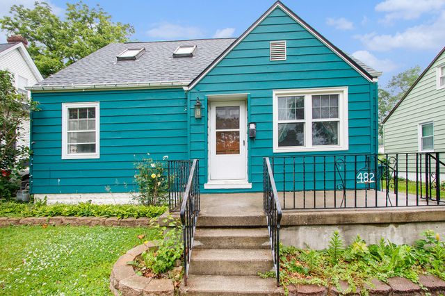 482 Grove Avenue, Valparaiso, IN 46385