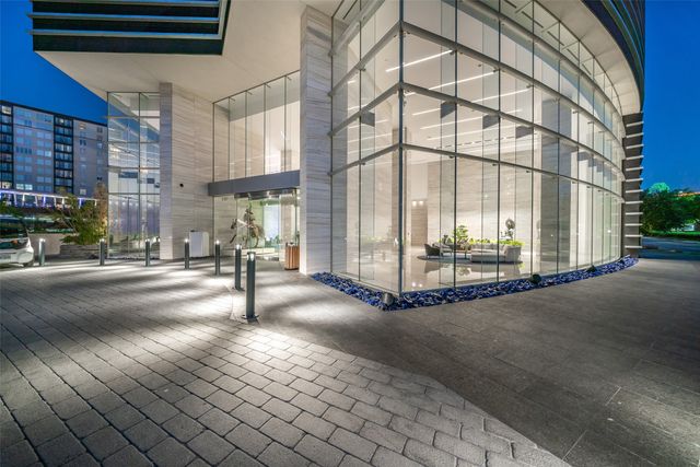 3130 N Harwood Street 3202, Dallas, TX 75201