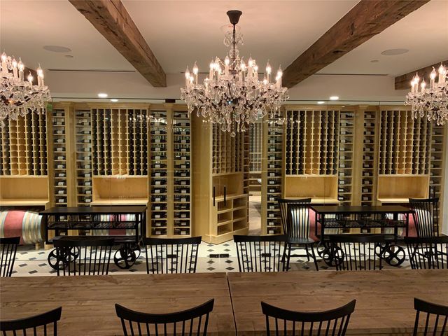 3130 N Harwood Street 3202, Dallas, TX 75201