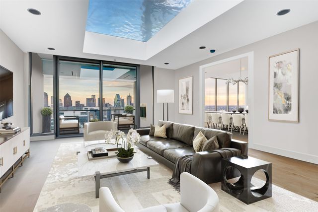 3130 N Harwood Street 3202, Dallas, TX 75201