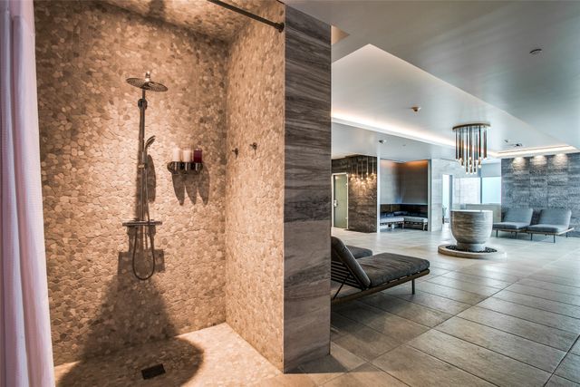 3130 N Harwood Street 3202, Dallas, TX 75201