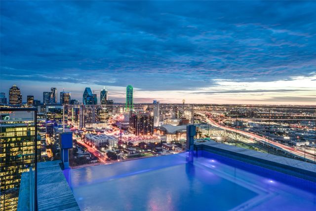 3130 N Harwood Street 3202, Dallas, TX 75201