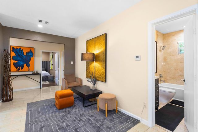 5324 Avenue R, Galveston, TX 77551