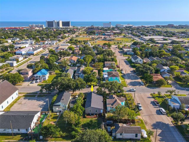 5324 Avenue R, Galveston, TX 77551