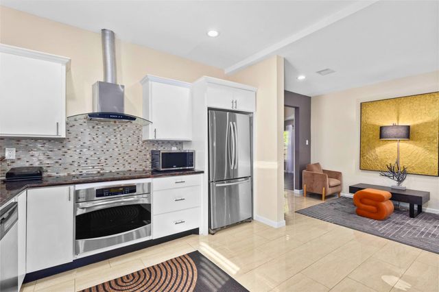 5324 Avenue R, Galveston, TX 77551