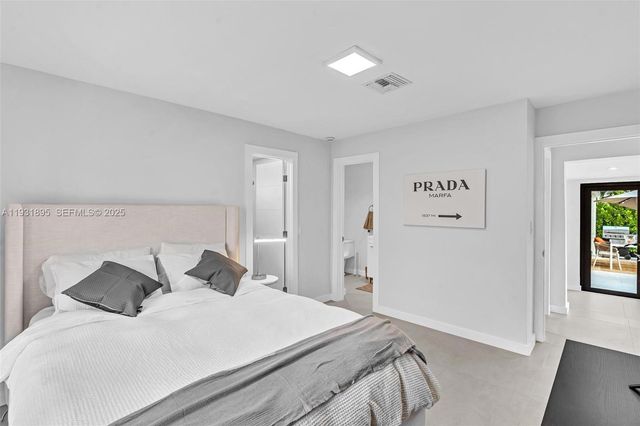 536 Hibiscus Dr, Hallandale Beach, FL 33009