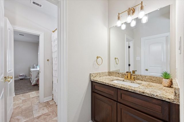 7923 Stratford Hall Drive, Rosharon, TX 77583