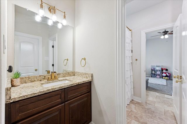 7923 Stratford Hall Drive, Rosharon, TX 77583