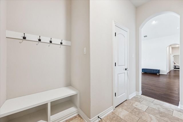 7923 Stratford Hall Drive, Rosharon, TX 77583