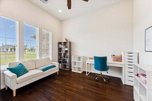 7923 Stratford Hall Drive, Rosharon, TX 77583