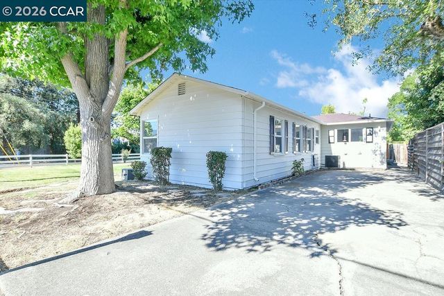 1627 Humphrey Dr, Concord, CA 94519