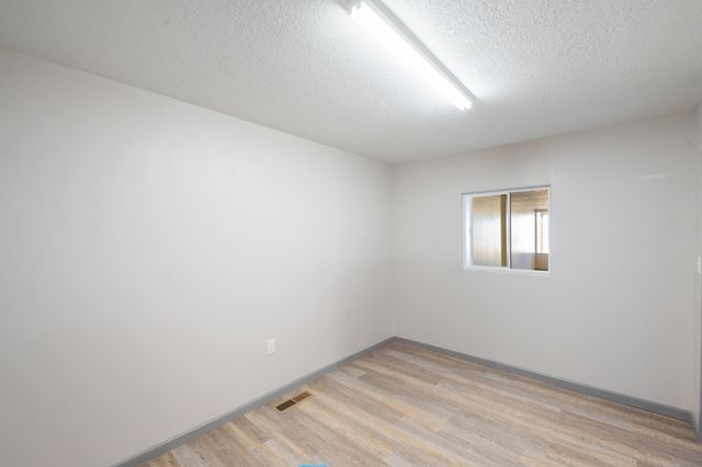 851 W Castillo Avenue, Belen, NM 87002