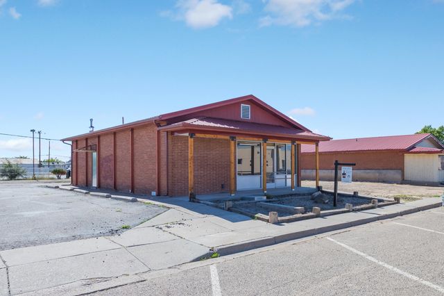 851 W Castillo Avenue, Belen, NM 87002