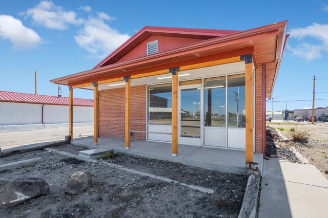 851 W Castillo Avenue, Belen, NM 87002