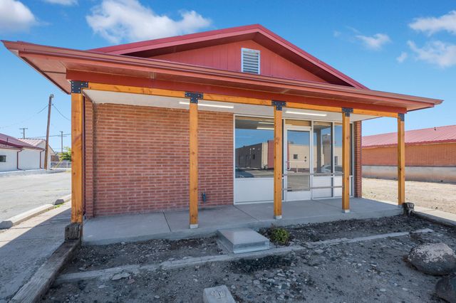 851 W Castillo Avenue, Belen, NM 87002