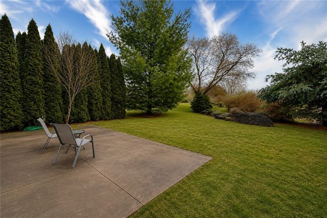 19 Tall Tree Drive, Penfield, NY 14526