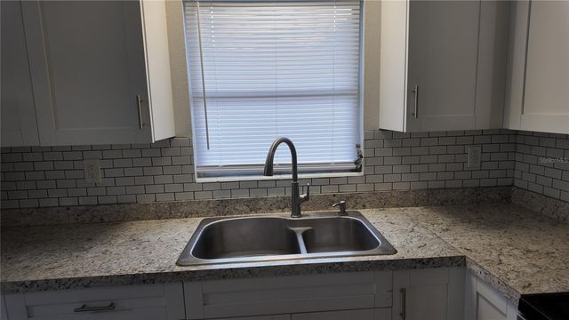 37530 FERRIS AVENUE, Zephyrhills, FL 33542