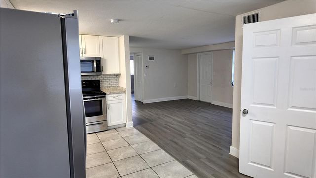 37530 FERRIS AVENUE, Zephyrhills, FL 33542