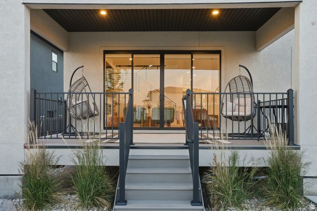 1227 W AUTUMN VIEW CIR, Lehi, UT 84043